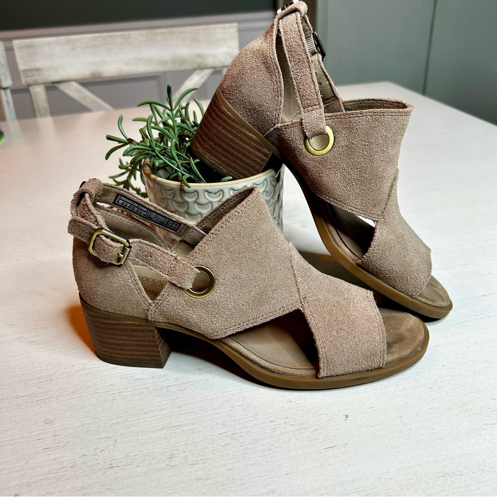 UGG Koolaburra Pump Cinder Taupe block heel sandal